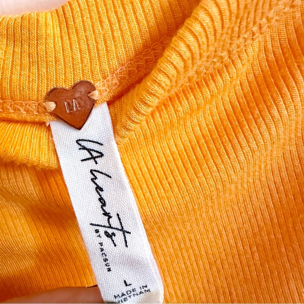 Orange ribbed LA Hearts crop top - Picture 3 of 3